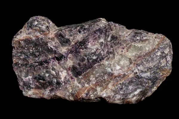 Макрокаменный минеральный флюорит на черном фоне — стоковое фото