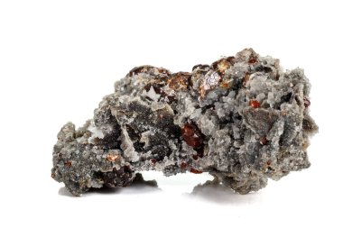 Beyaz arka planda makro taş mineral Sphalerite