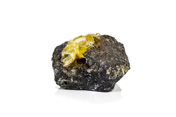 Makró ásványi kő Anglesite a Galena fehér alapon — Stock Fotó