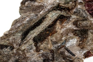 Beyaz bir arka planda rock makro taş Garnet mineral 