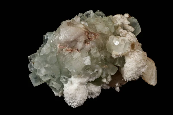 Makrostein Apophyllit Mineral auf schwarzem Hintergrund — Stockfoto
