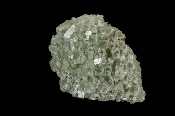 Makrostein Apophyllit Mineral auf schwarzem Hintergrund — Stockfoto