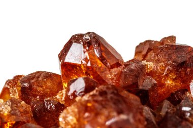 Beyaz arka planda makro mineral taş Sitrin