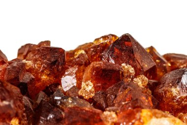 Beyaz arka planda makro mineral taş Sitrin