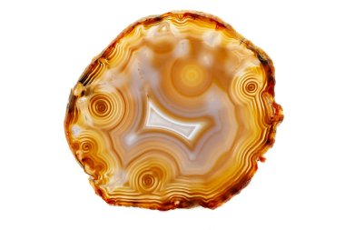 Beyaz arka planda makro taş Akik minerali