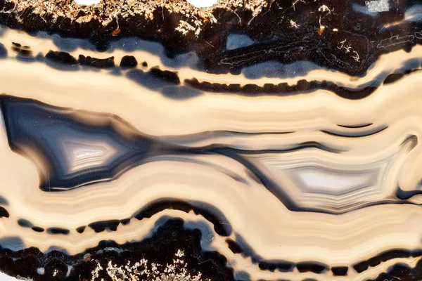 Beyaz arka planda makro taş Akik minerali — Stok fotoğraf