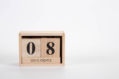 Ahşap takvim: Beyaz arkaplan üzerinde Ekim 08 