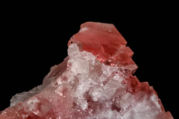 Makró kő a fekete háttér ásványi fluorit — Stock Fotó