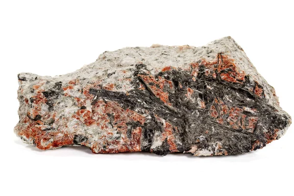 Macro av en sten stibnite mineral på en vit bakgrund — Stockfoto