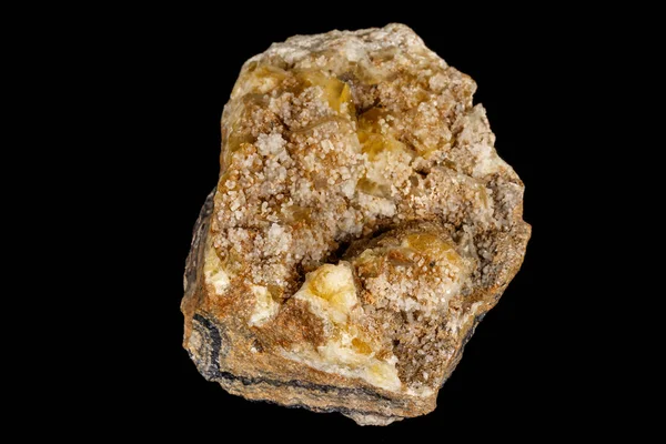 Pedra de fluorite mineral macro no fundo preto — Fotografia de Stock
