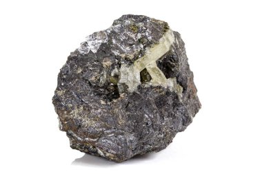 Beyaz arka plan üzerinde makro taş Apatit minerali