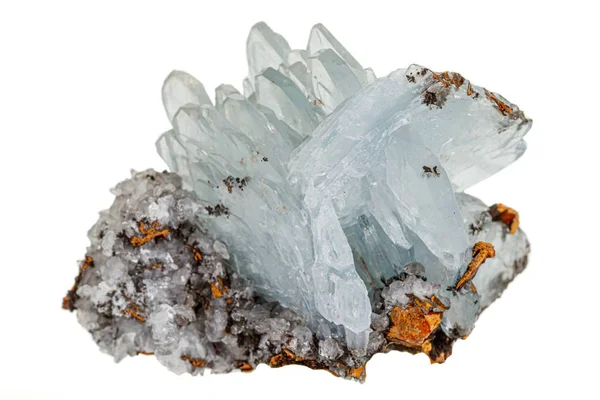 Beyaz arka plan üzerinde makro taş Apatit minerali — Stok fotoğraf