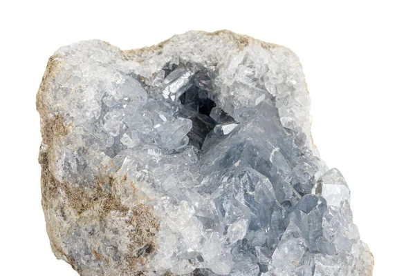 Cins beyaz bir arka plan makro mineral taş Celestine