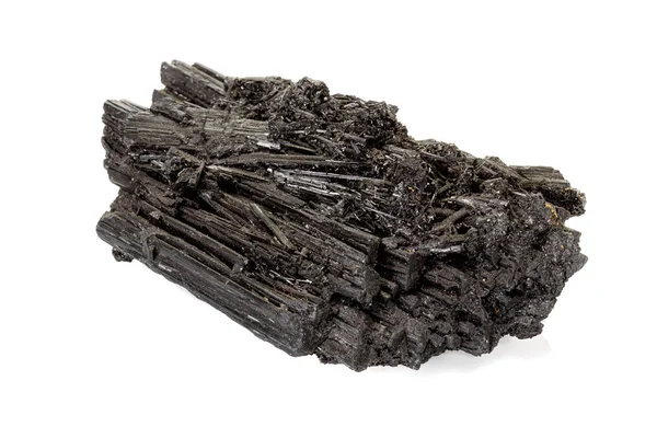 Makró kő fekete ásványi turmalin Scherl fehér alapon — Stock Fotó