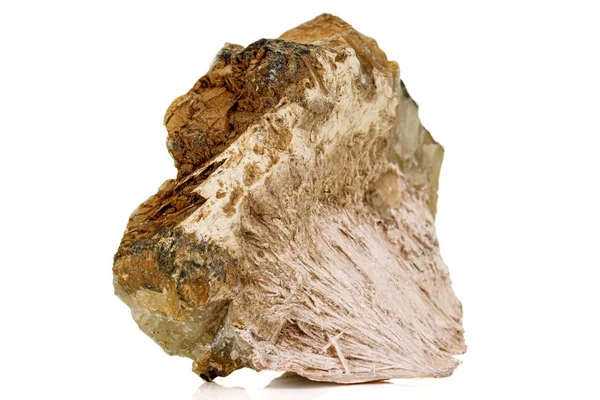 Macro pedra Hemimorfita mineral sobre fundo branco — Fotografia de Stock