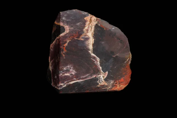 Makrostein Mineral Jaspis auf schwarzem Hintergrund — Stockfoto