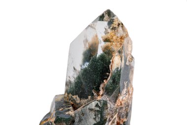 Beyaz zemin üzerinde makro Axinite mineral taşı