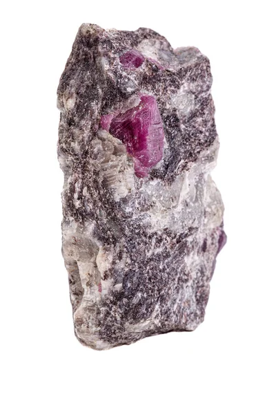 Makro kamień mineralny rubinu na białym tle — Zdjęcie stockowe