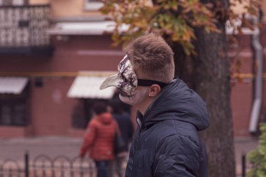 Kyiv, Ukrayna - 26 Ekim 2019: Korkunç bir zombi portresi 