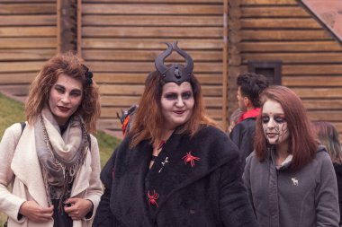 Kyiv, Ukrayna - 26 Ekim 2019: Korkunç bir zombi portresi 