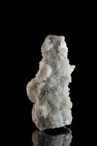 Macro Piedra Mineral Cuarzo Calcita Sobre Fondo Negro Cerca — Foto de Stock