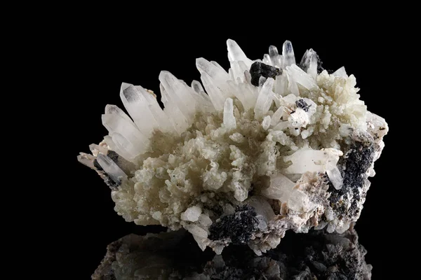 Siyah Arka Plan Üzerinde Makro Taş Mineral Quartz Sphalerite — Stok fotoğraf