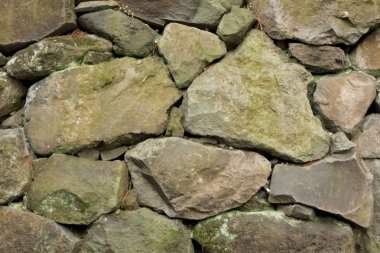 Ishigaki yan yana inşa