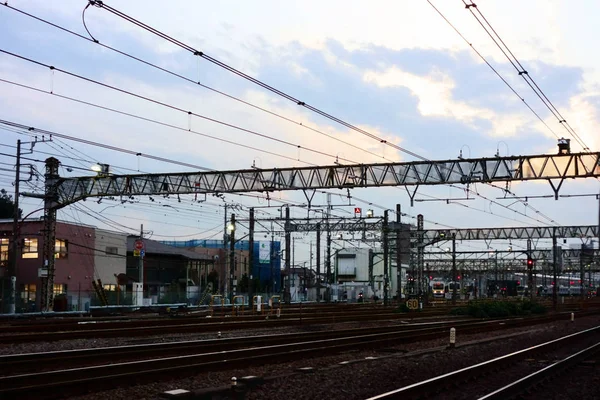 Estaleiro Ferroviário Com Linhas Transmissão — Fotografia de Stock