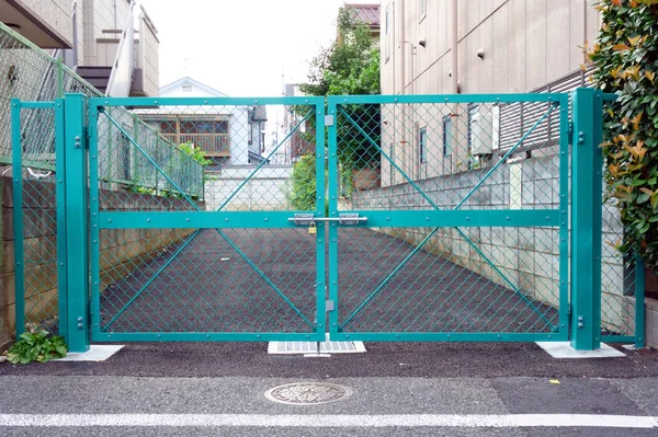 Puertas Hierro Cerradas Para Prevención Delitos — Foto de Stock