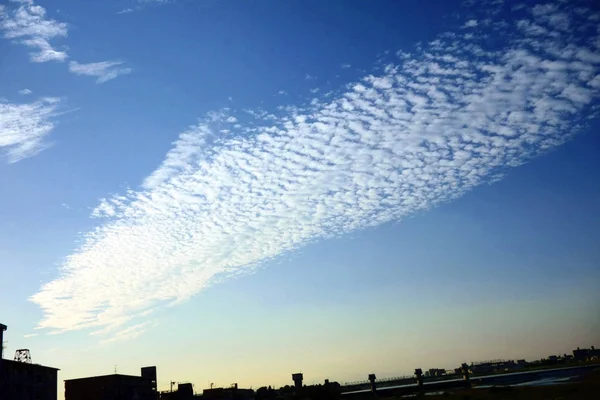 Atractivo Mar Nubes Que Extiende Sobre Cielo Azul — Foto de Stock