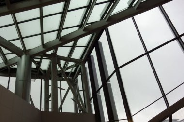 Kirişlerle kentsel mimari tarzın ayrıntılı yapısal biçimi