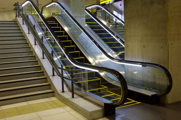 Escalera Mecánica Centro Comercial Moda Agradable Conectado Directamente Con Metro —  Fotos de Stock