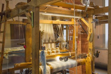 ahşap tezgah kapalı, yakın çekim