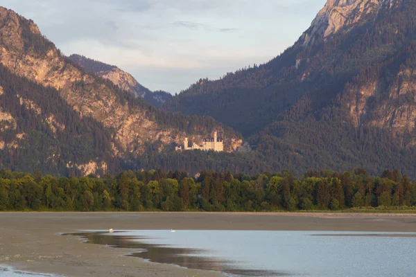 Vista Sobre Parte Inferior Del Forggensee Seco Los Alpes Luz — Foto de Stock