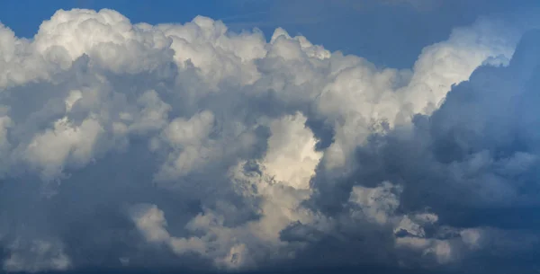 Nézet Nagy Szürke Vihar Felhők — Stock Fotó