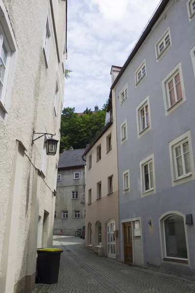 Edifícios Residenciais Uma Rua Estreita Cidade Velha Cidade Landsberg — Fotografia de Stock