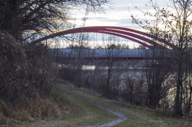 A8 otoyolu Köprüsü. Gün zaman atış