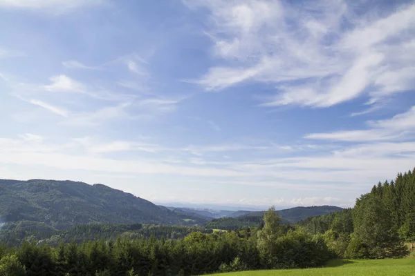 Vista Panorámica Del Paisaje Con Montañas Valle — Foto de Stock