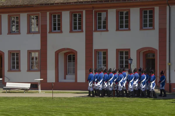 Una Empresa Marcha Con Uniformes Históricos — Foto de Stock