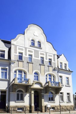 Pulsnitz, Almanya'da evlerin cephe görünümü