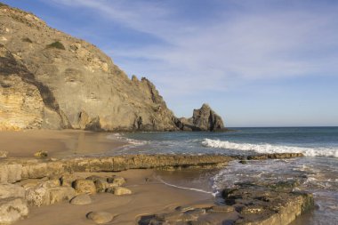 Sandy beach Limanı town Portekiz Lagos yakınındaki