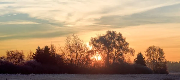 Schilderachtig Uitzicht Winterlandschap Bij Zonsondergang — Stockfoto