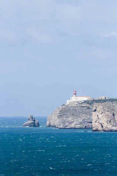 大西洋とキャップ ビセンテ アルガルヴェ ポルトガルの灯台 — ストック写真