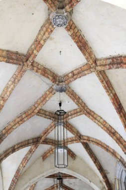 Tavanda çapraz tonoz, seçici odak