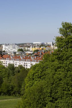 Uzak Schwabing, Münih binalarda görünümünü