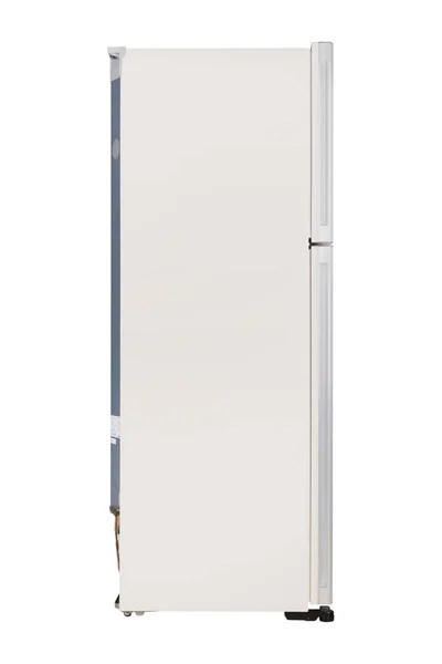 Réfrigérateur isolé sur fond blanc. Cuisine moderne et électroménagers majeurs — Photo