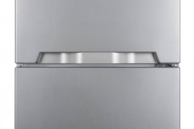 Beyaz Arka Plan üzerine izole buzdolabı. Modern Mutfak ve Do