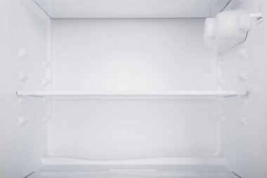 Beyaz Arka Plan üzerine izole buzdolabı. Modern Mutfak ve Do