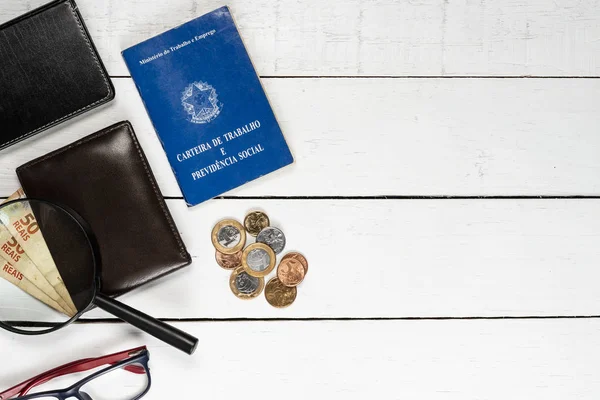 Permiso Trabajo Billetera Dinero Brasileño Monedas Brasileñas Lupas Gafas Bloc —  Fotos de Stock