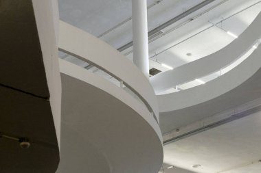 Üstten görünüm modern mimari detay. Zarif çağdaş bina iç / kamu bina parçası.